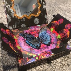 Urban Decay x Alice Through the Looking Glass